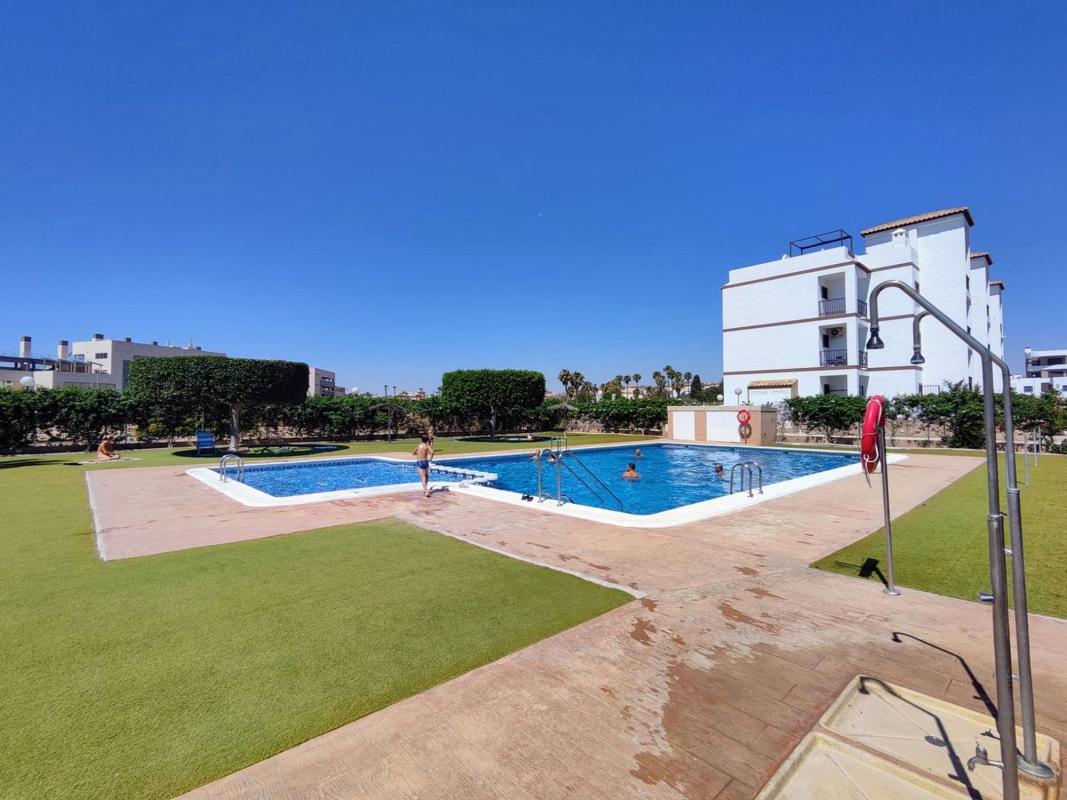 Продажа квартиры на Piso en Calle J.H.Alhamed, La Ciñuelica - Villa Rosa, Orihuela, Ориуэла
photo 2