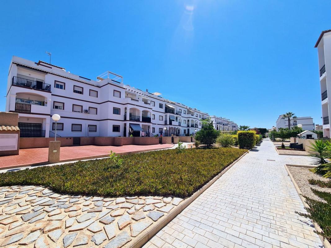 Продажа квартиры на Piso en Calle J.H.Alhamed, La Ciñuelica - Villa Rosa, Orihuela, Ориуэла
photo 4