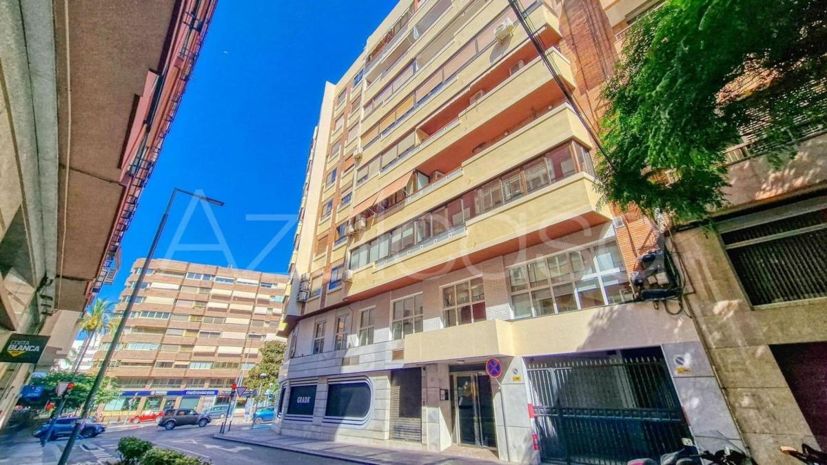 Sprzedaż mieszkania w Piso en Calle Pintor Lorenzo Casanova, Ensanche-Diputación, Alicante / Alacant, Alicante / Alacant
 photo 3
