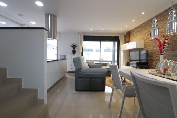 Casa o chalet independiente en Avenida Alcalde Francisco González Fernández, 43, Benijofar thumbnail 1