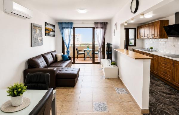 Продажа квартиры на Piso en Villa Madrid, Parque de las Naciones, Torrevieja, Торревьеха
photo 1