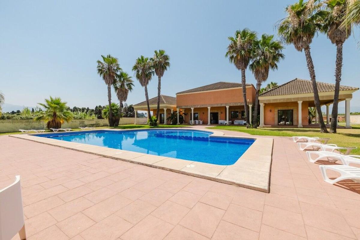 Properties for sale and rent in Spain photo 4