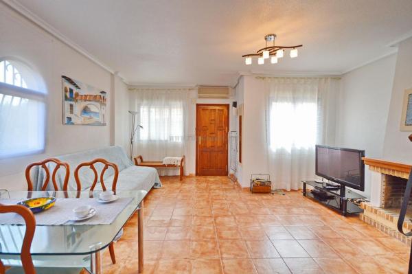 Casa o chalet independiente en Calle Almudena, La Zenia, Orihuela photo 3