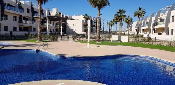 Chalet adosado en Avenida de Levante, Pueblo Latino, Pilar de la Horadada thumbnail 1