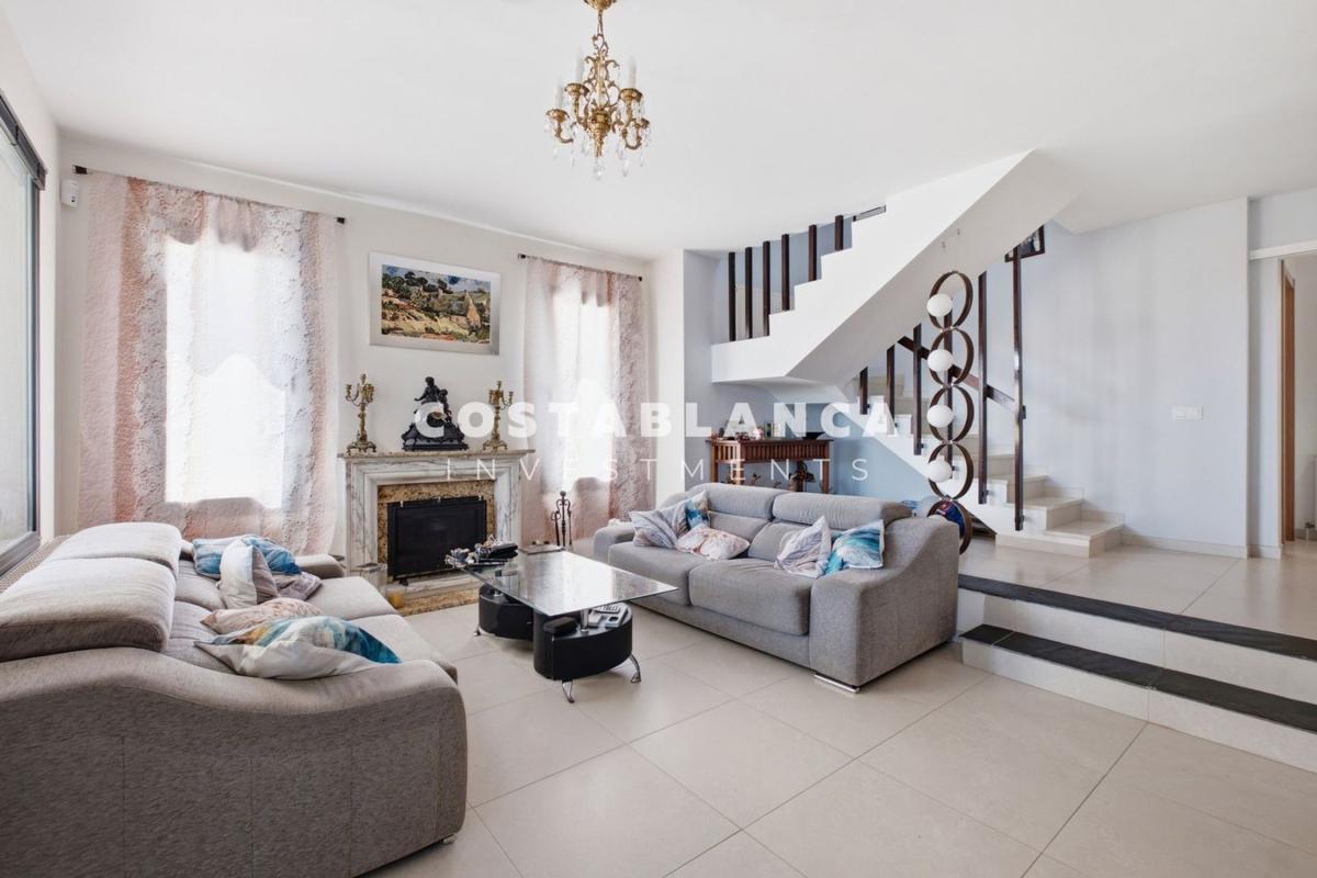 Sprzedaż niezależnego domku jednorodzinnego w Casa o chalet en Urbanización Gran Sol, Cometa-Carrió, Calpe, Kalpe photo 4