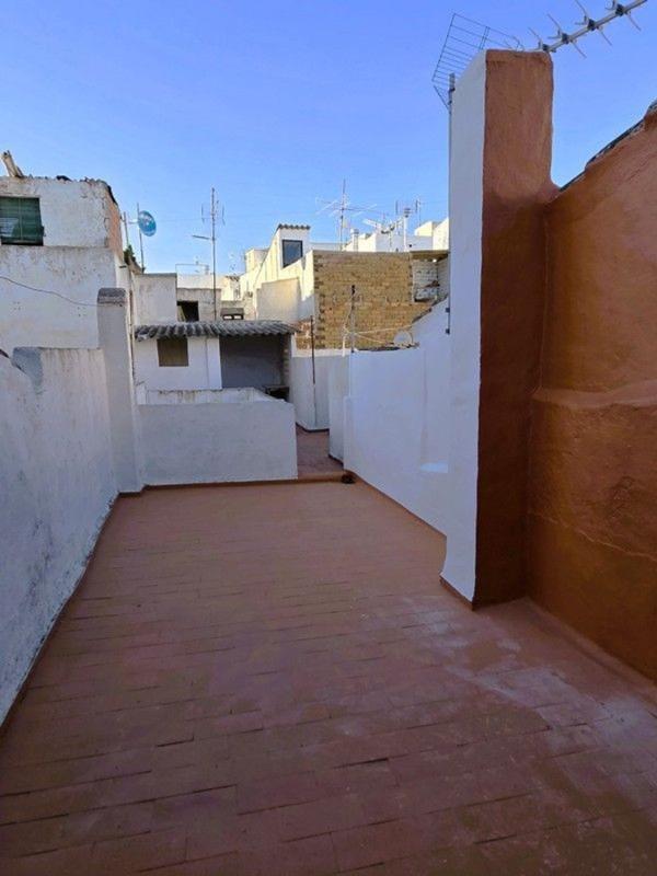 Properties for sale and rent in Spain photo 3
