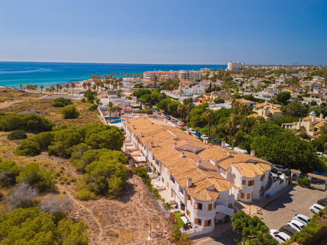 Properties for sale and rent in Spain photo 1