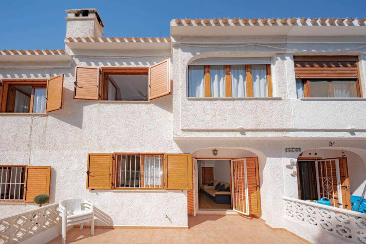 Properties for sale and rent in Spain photo 2