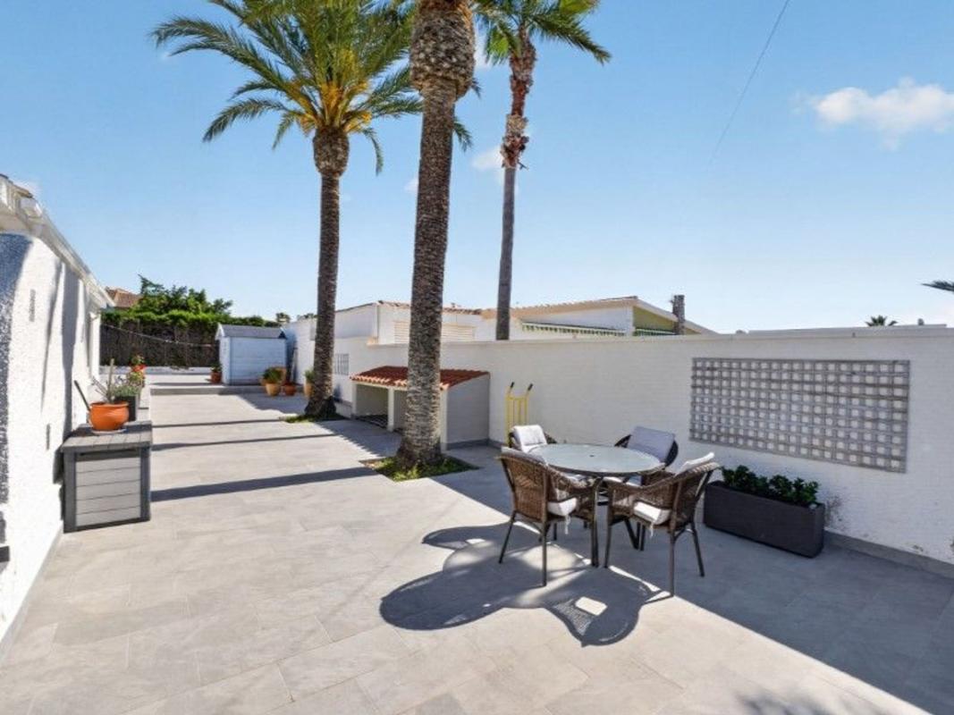 Venta de chalet independiente en Casa o chalet independiente en Nueva Torrevieja, Torrevieja, Torrevieja
photo 3