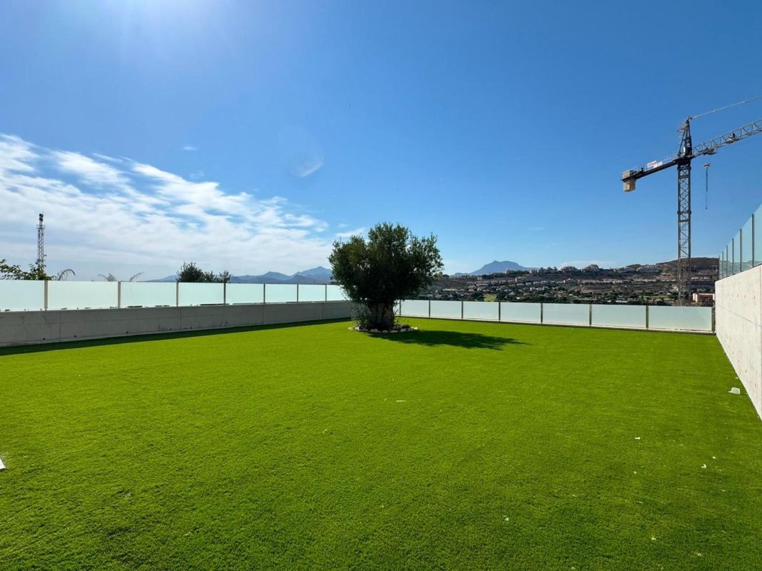 Properties for sale and rent in Spain photo 2