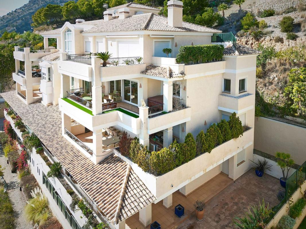 Продажа квартиры на Piso en Zona de Mascarat, Altea, Алтея
 photo 2