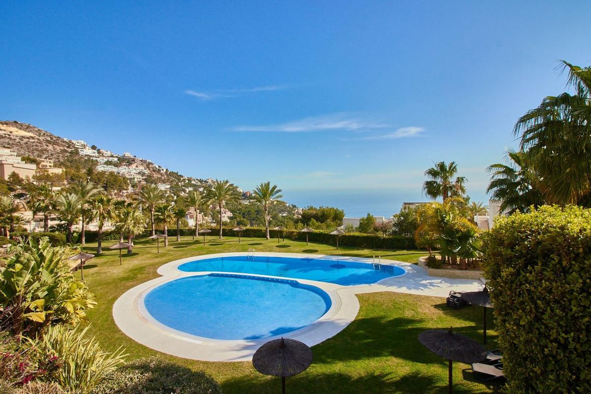 Продажа квартиры на Piso en Zona de Mascarat, Altea, Алтея
 photo 5