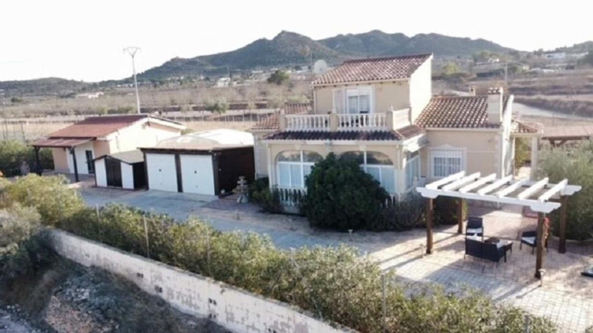 Properties for sale and rent in Spain photo 1