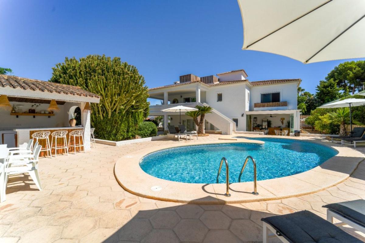 Properties for sale and rent in Spain photo 1