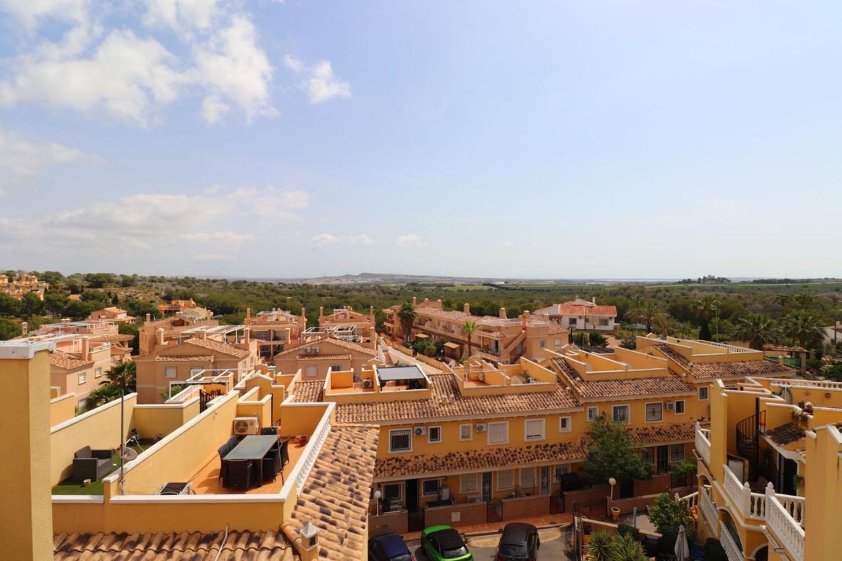 Sprzedaż niezależnego domku jednorodzinnego w  Casa o chalet en Algorfa, Algorfa photo 2