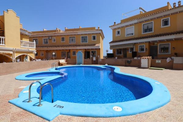 Chalet independiente en venta en Casa o chalet en Algorfa, Algorfa
 photo 3