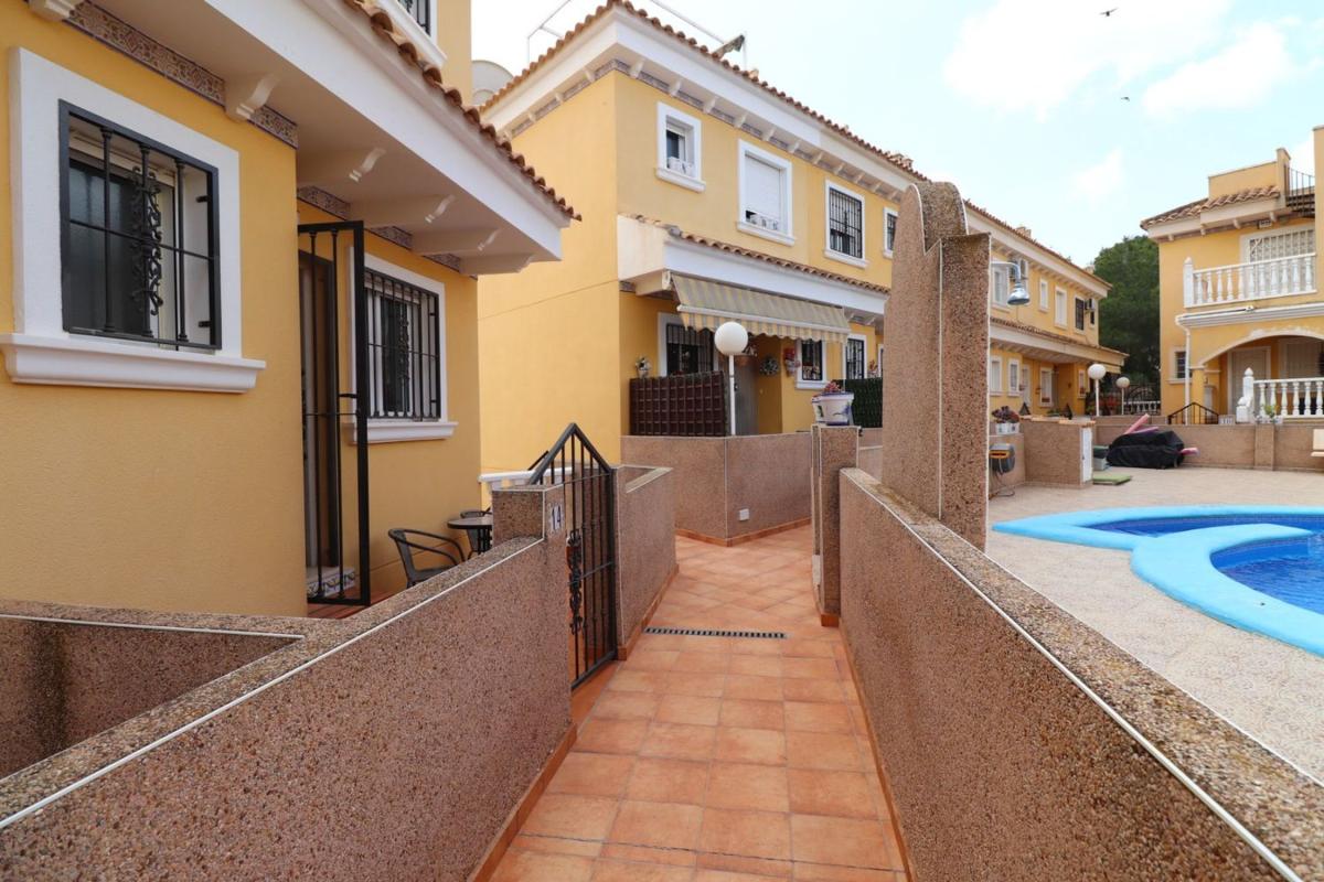 Sprzedaż niezależnego domku jednorodzinnego w  Casa o chalet en Algorfa, Algorfa photo 5