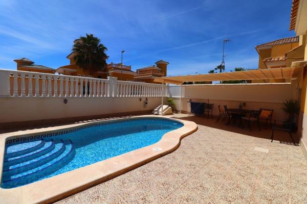 Chalet independiente en venta en Casa o chalet en Algorfa, Algorfa
 photo 2