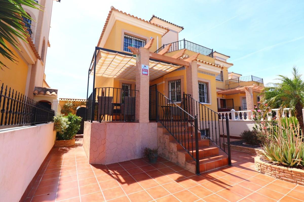 Sale of independent chalet in Casa o chalet en Algorfa, Algorfa
photo 5