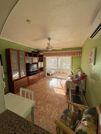 Venta de piso en Piso en Calle San Miguel de Salinas, 21 b, El Acequión, Torrevieja, Torrevieja
 photo 1