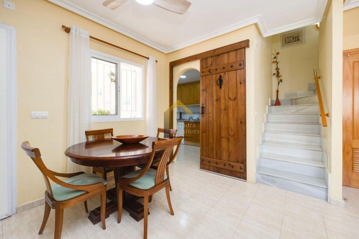 Properties for sale and rent in Spain photo 2