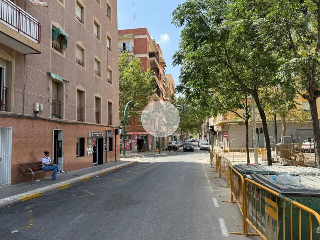 Sale of apartment in Piso en Calle Antonio Pascual Quiles, Reina Victoria-Miguel Hernández, Elche / Elx, Elche / Elx
photo 3