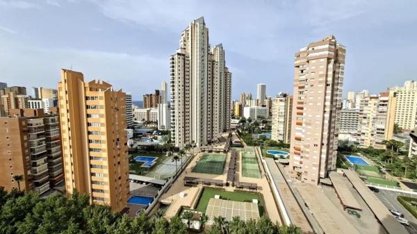 Venta de piso en Piso en Avenida Juan Fuster Zaragoza, Zona Rincón Bajo, Benidorm, Benidorm
 photo 2