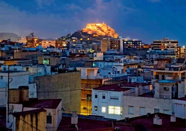 Venta de piso en Piso en Poeta Vicente Mojica, Santo Domingo, Alicante / Alacant, Alicante / Alacant
 photo 1