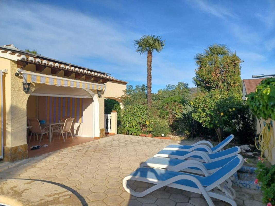Sale of independent chalet in Casa o chalet en Orba, Orba
photo 3