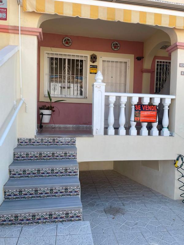 Продажа отдельного шале в Chalet pareado en Calle Turre, 4 a, Blue Lagoon - Galán, San Miguel de Salinas, Сан-Мигель-де-Салинас photo 2
