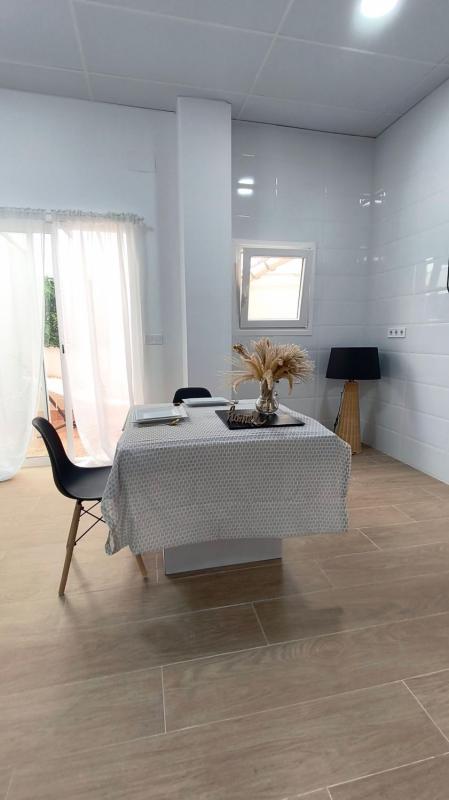 Venta de piso en Piso en Calle del Catedrático Daniel Jiménez de Cisneros, 7, Carolinas Altas, Alicante / Alacant, Alicante / Alacant
photo 1