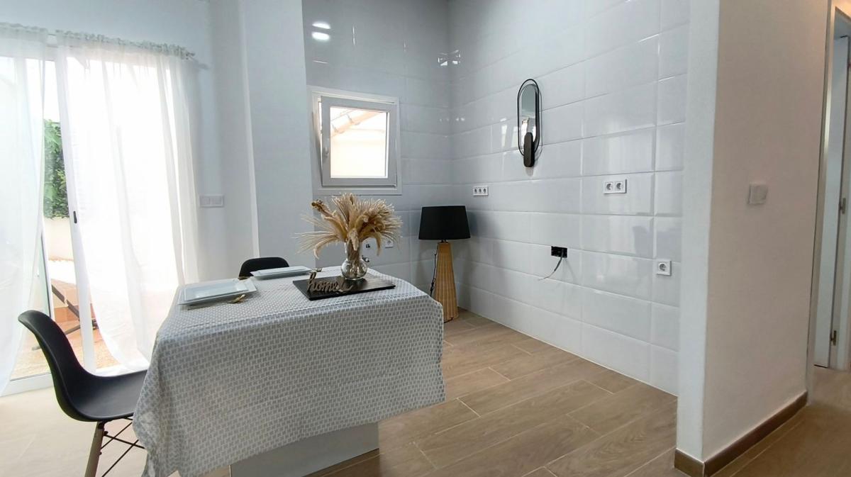 Venta de piso en Piso en Calle del Catedrático Daniel Jiménez de Cisneros, 7, Carolinas Altas, Alicante / Alacant, Alicante / Alacant
photo 3