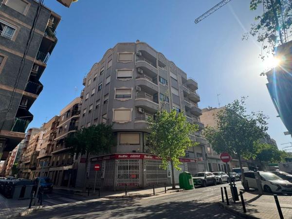 Sale of flat in Piso en Pont Nou-Corazón de Jesús, Elche / Elx, Elche / Elx
photo 1
