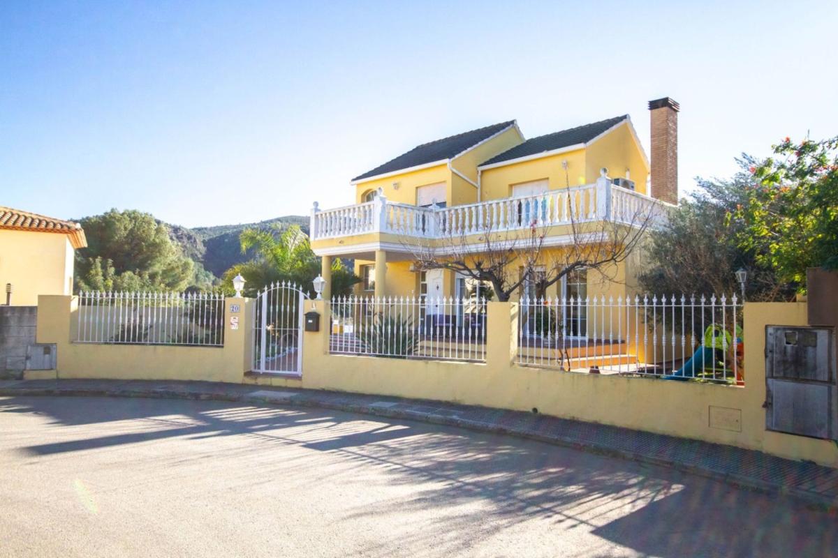 Sale of independent chalet in Casa o chalet en Orba, Orba
 photo 2