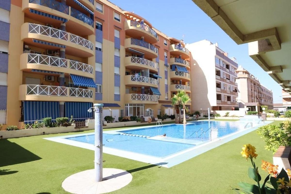 Продажа квартиры на Piso en Parque de las Naciones, Torrevieja, Торревьеха
photo 1