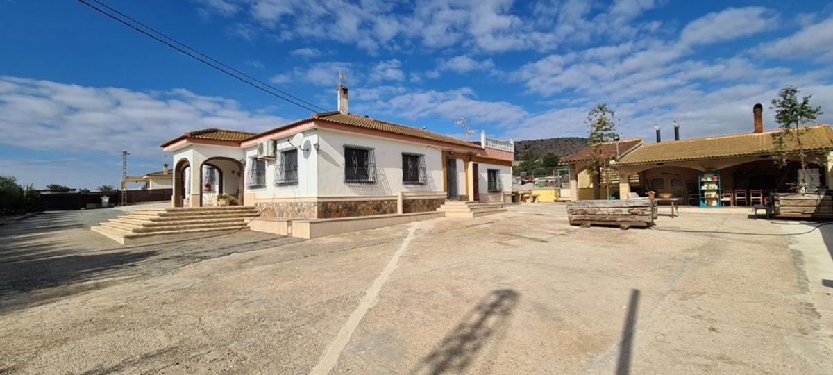 Sale of independent chalet in Casa o chalet en Montepinar-La Aparecida-Raiguero, Orihuela, Orihuela
photo 1
