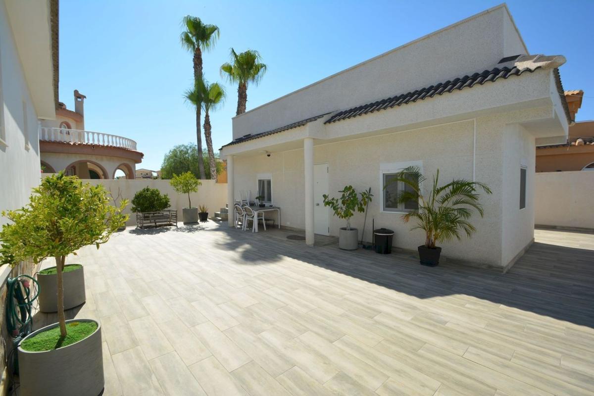 Sale of independent chalet in Casa o chalet en Lo Pepín, Rojales, Rojales
photo 4