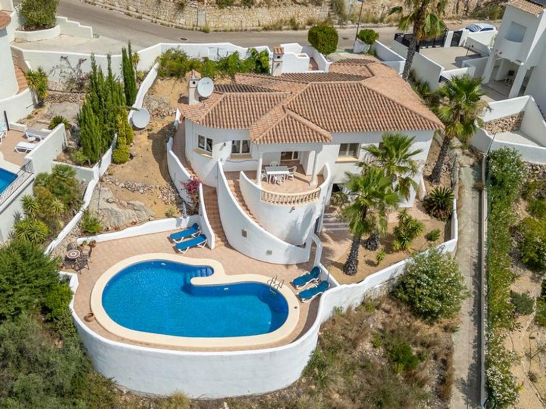 Propiedades en venta y alquiler en España photo 2