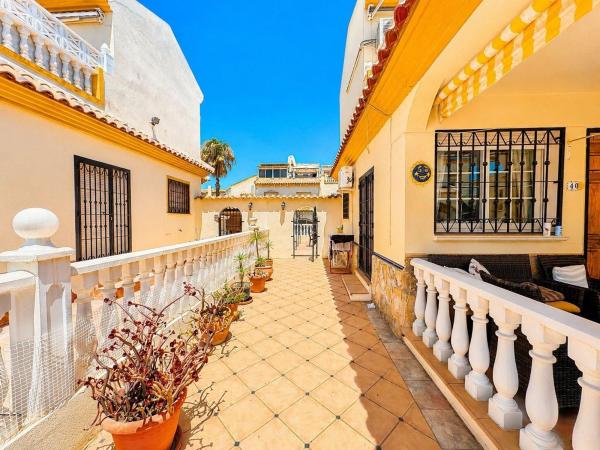 Chalet pareado en Playa Flamenca, Orihuela photo 4