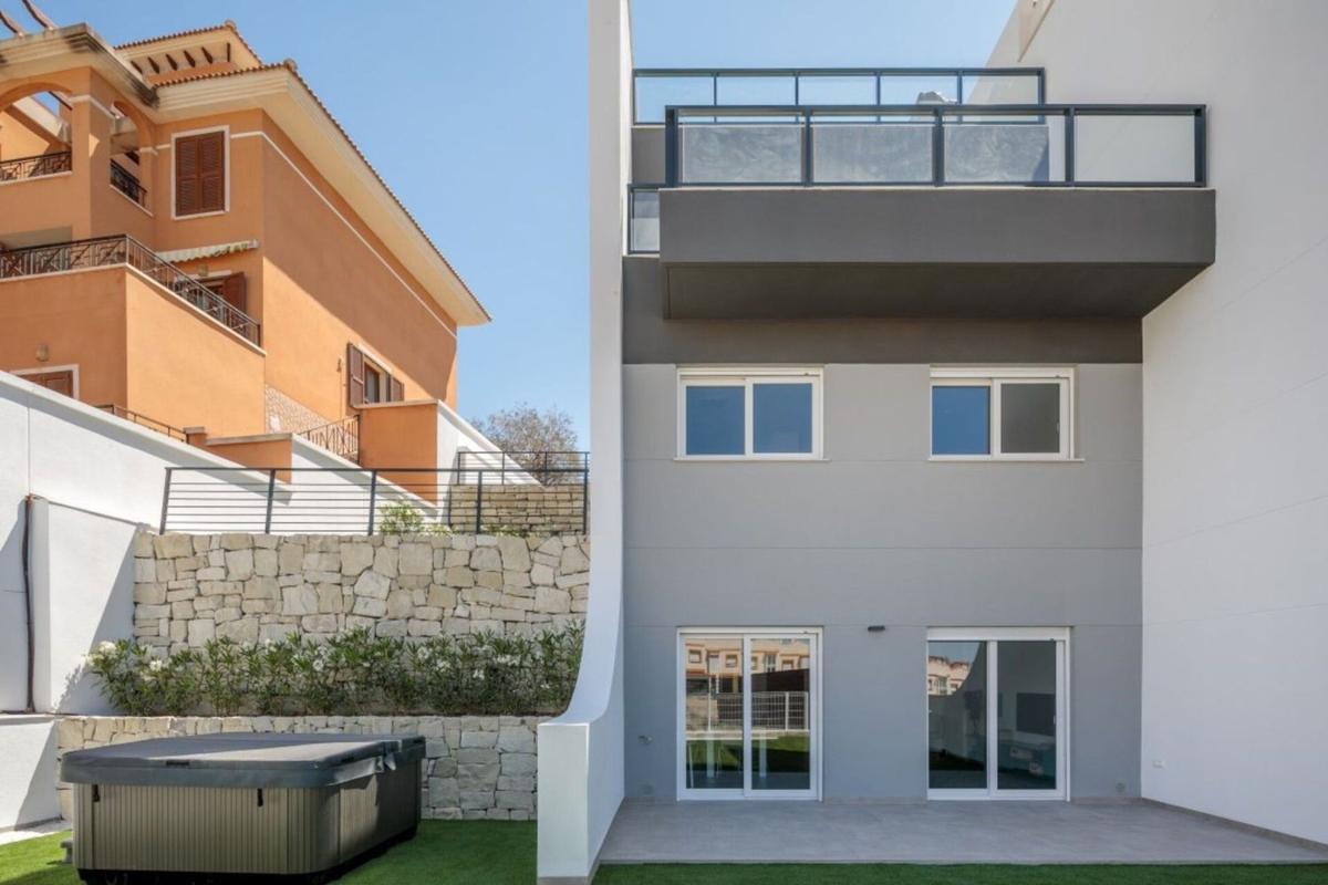 Properties for sale and rent in Spain photo 5