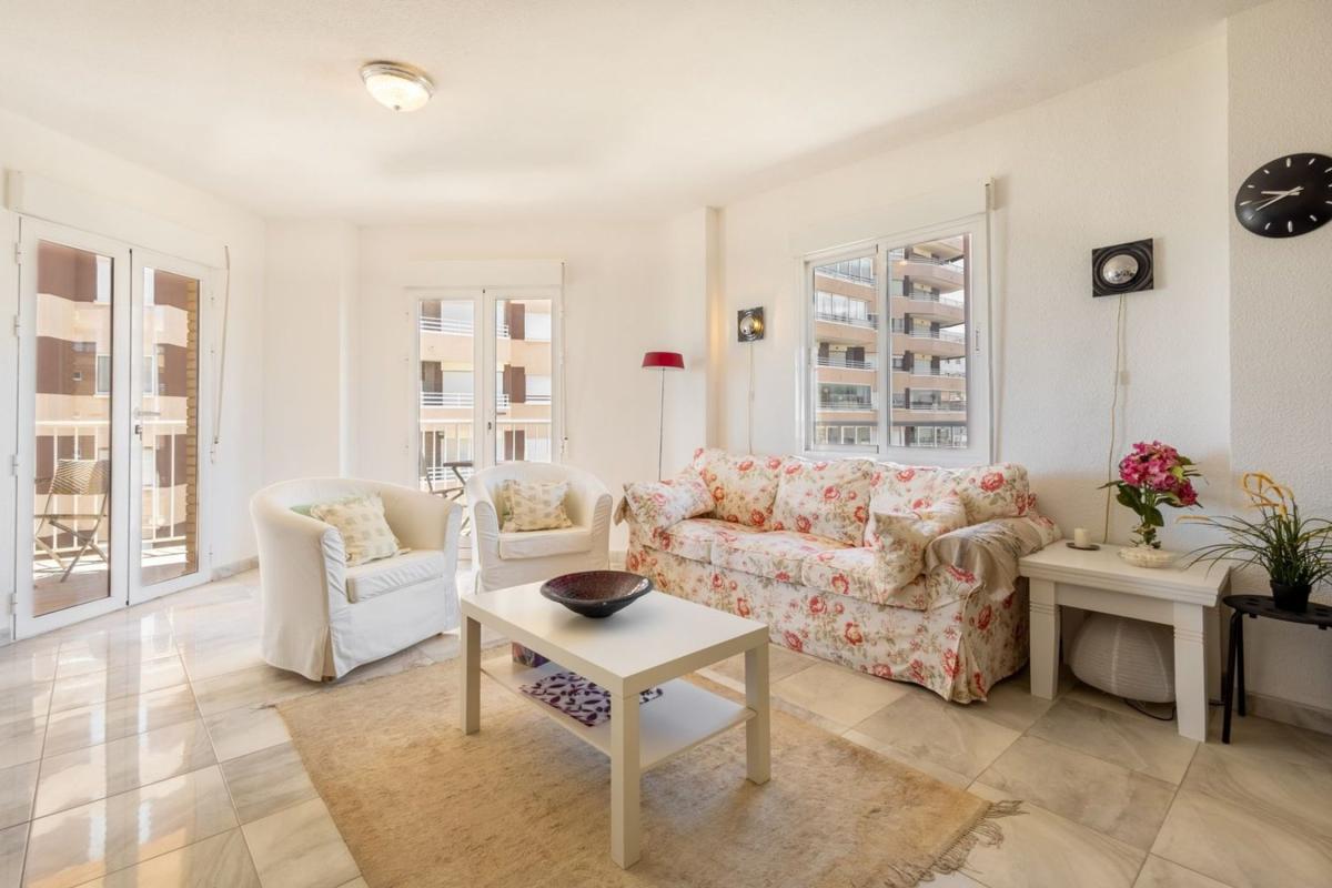 Venta de piso en Piso en Calle de la Purificación, Gaspar Perrelló, Torrevieja, Torrevieja
photo 5