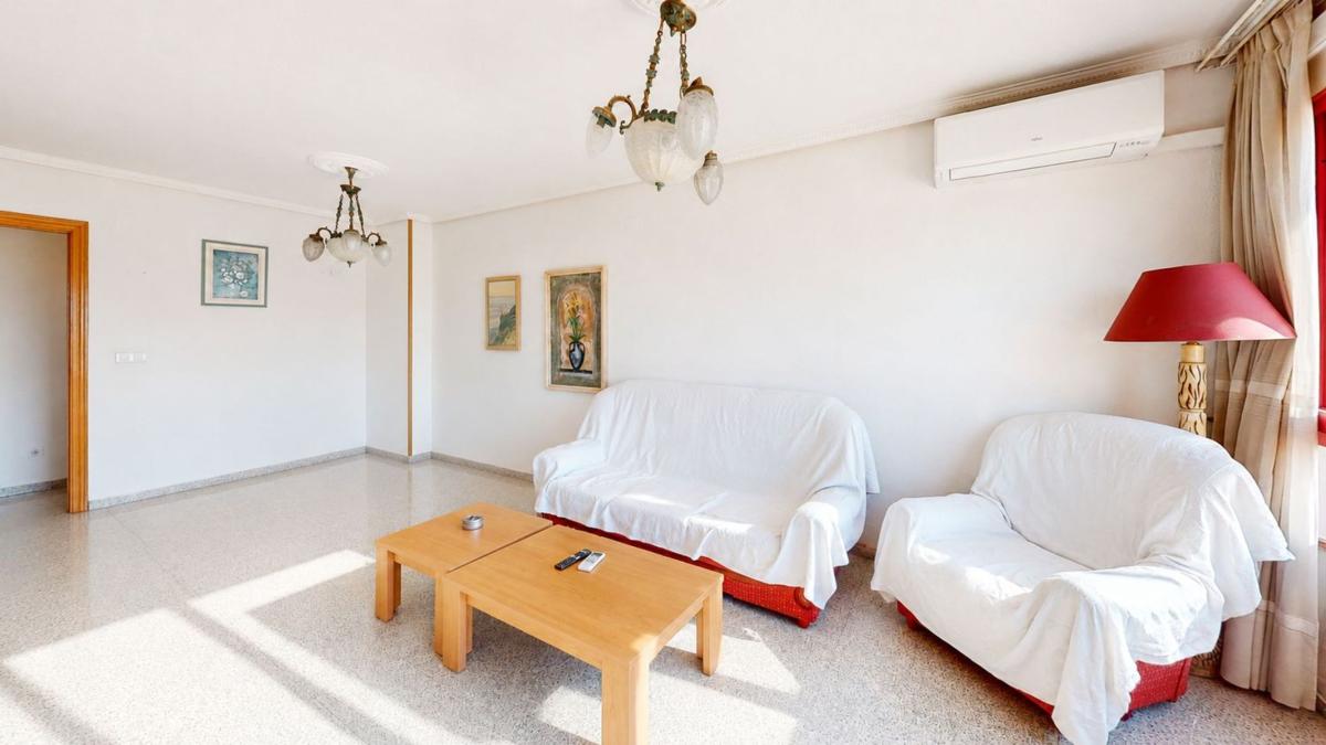 Sale of apartment in Piso en Calle Cervantes, Centro, San Juan de Alicante, San Juan de Alicante
photo 3