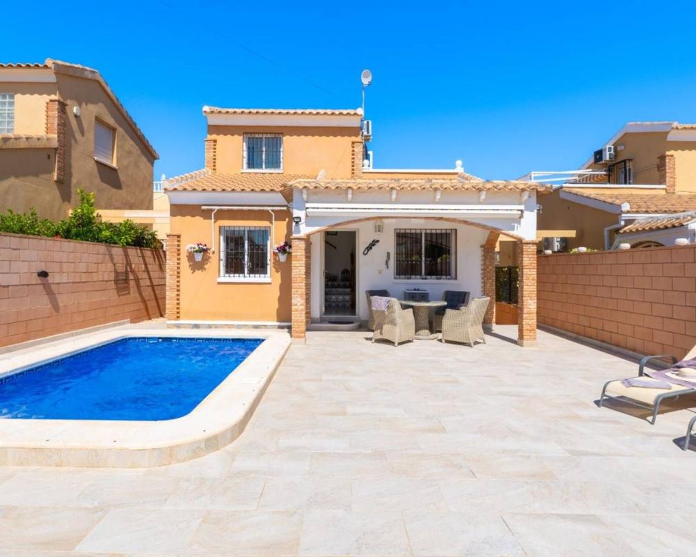 Properties for sale and rent in Spain photo 2