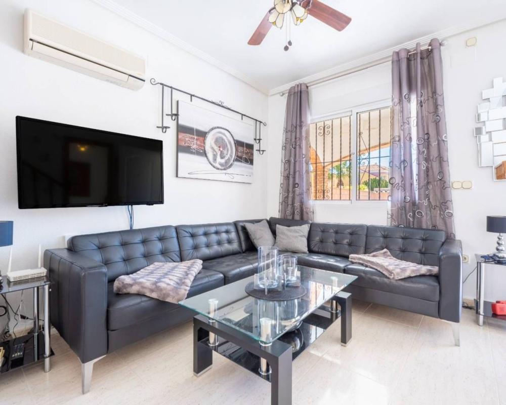 Properties for sale and rent in Spain photo 5