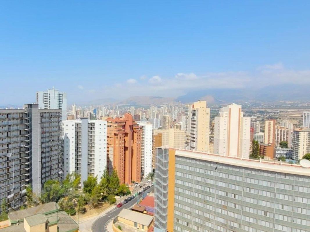 Sprzedaż mieszkania w Piso en Calle de Viena, Zona Sierra Helada, Benidorm, Benidorm
photo 1