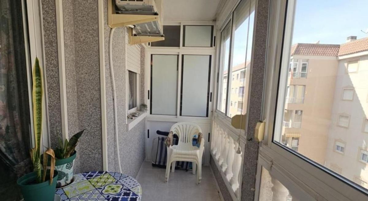 Sale of apartment in Piso en El Acequión, Torrevieja, Torrevieja
photo 3