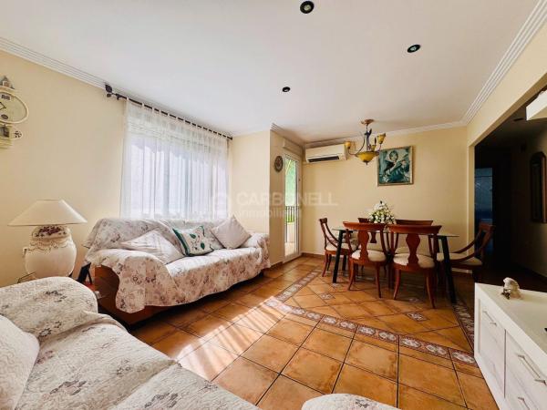 Sale of flat in Piso en Calle José Salvetti, La Florida, Alicante / Alacant, Alicante
photo 1