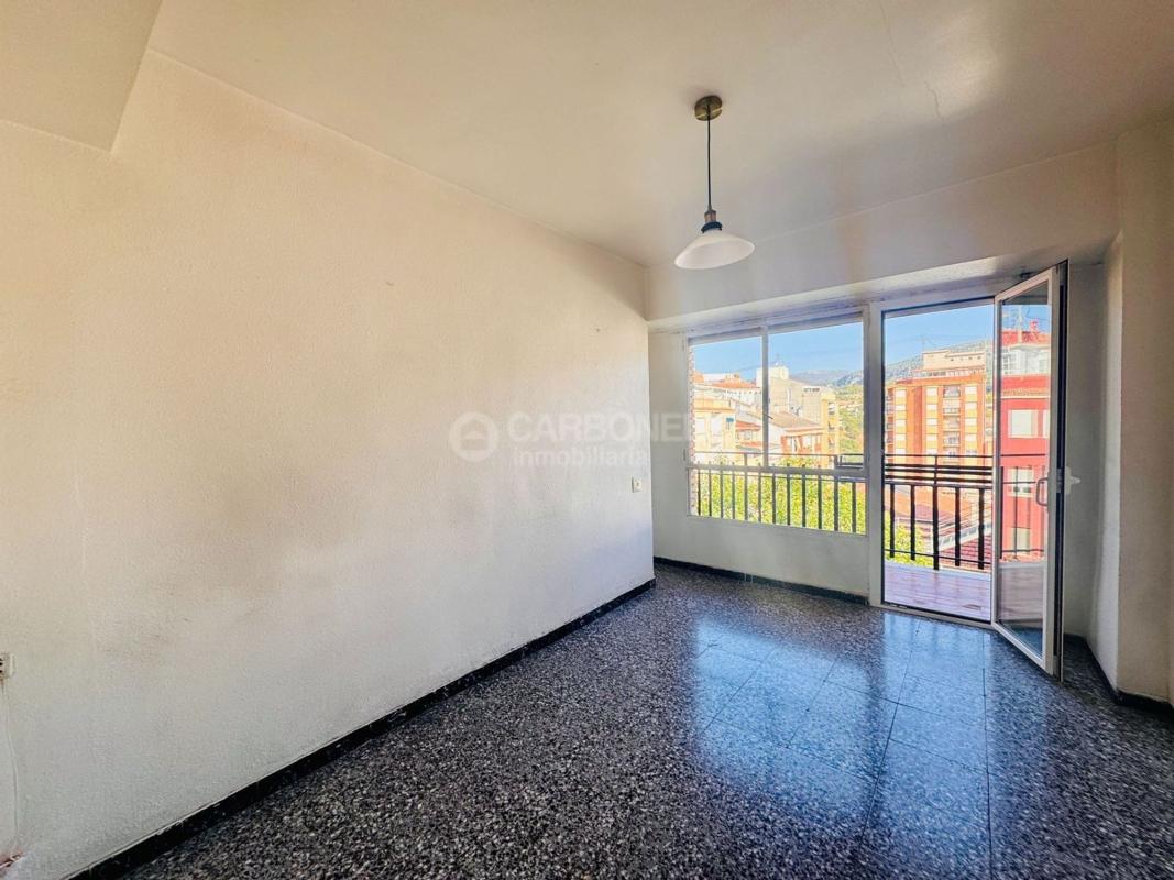Sale of apartment in Piso en Barri Santa Rosa, Alcoy / Alcoi, Alcoy
photo 1