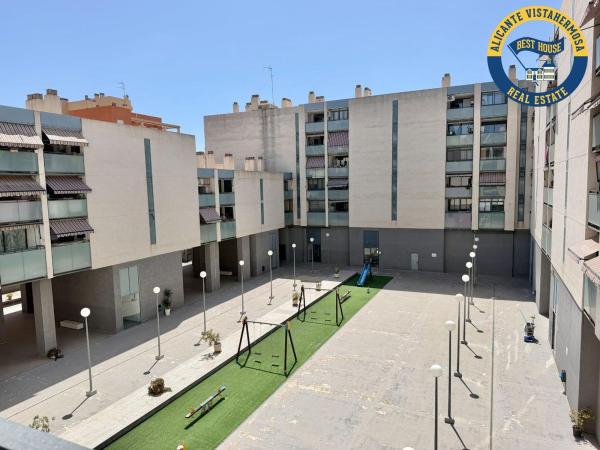 Venta de piso en Piso en Garbinet - Parque de las Avenidas, Alicante / Alacant, Alicante / Alacant
 photo 2