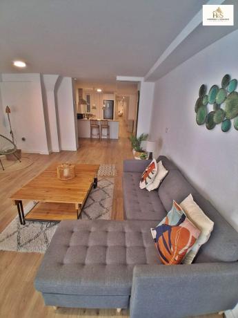 Venta de piso en Piso en Avenida Maisonnave, Ensanche-Diputación, Alicante / Alacant, Alicante / Alacant
 photo 3